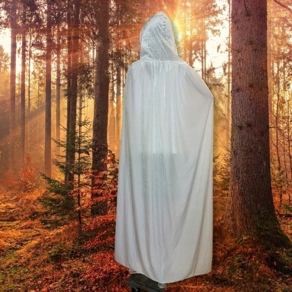𝅺VELVET Cloak Full Length Hooded Adult White Cape New Comicon T37 - Picture 3 of 5